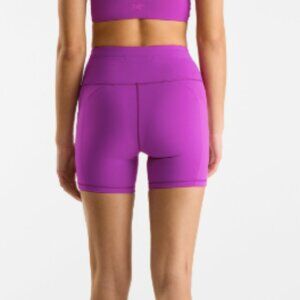 Arc'teryx "Essent" high-rise shorts (size 6)